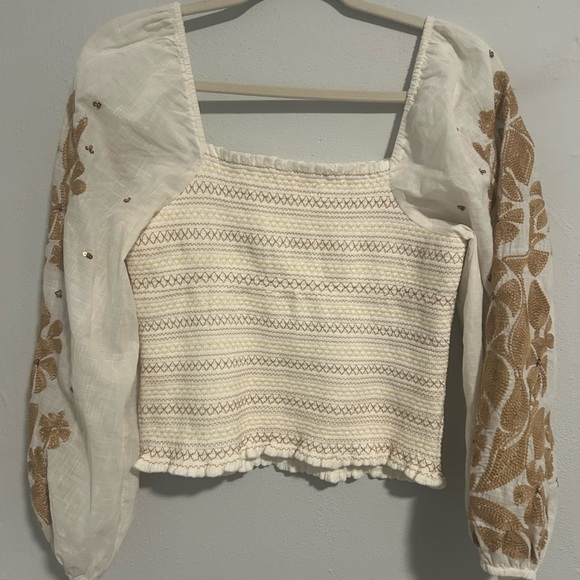 Anthropologie boho cream Smocked Blouse with embroidered floral puff sleeves - Picture 3 of 4